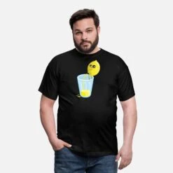 Gildan 'Zitrone Pinkelt Limonade' Männer T-Shirt | Spreadshirt -Steman Clothing Shop zitrone pinkelt limonade maenner t shirt 2